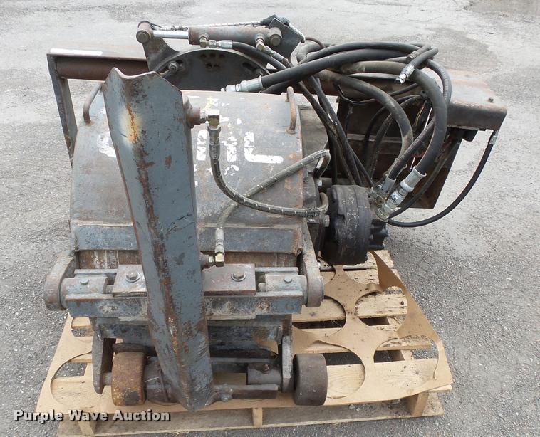 image for item BM9526 Gehl CP416 cold planer