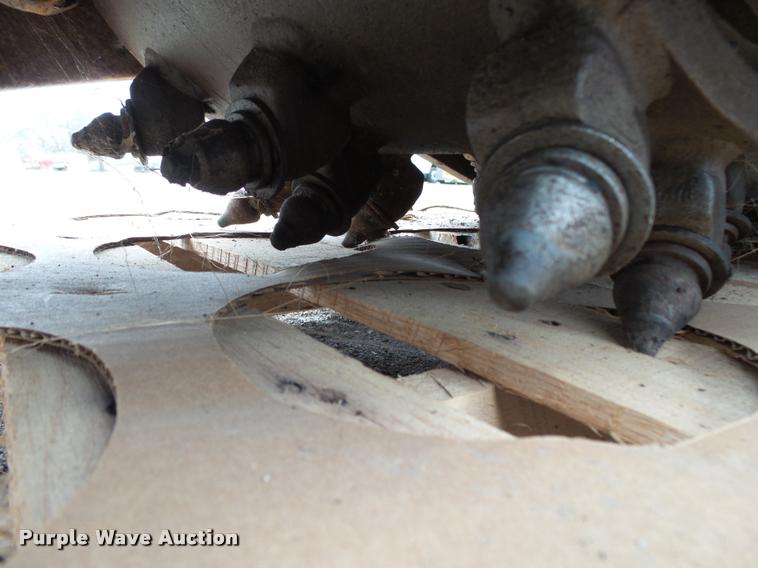 image for item BM9526 Gehl CP416 cold planer