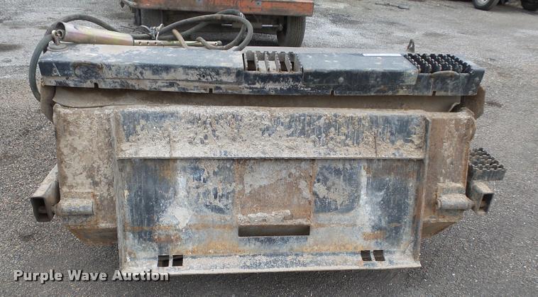 image for item BM9528 Caterpillar BP15 skid steer broom