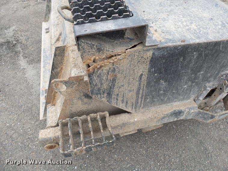 image for item BM9528 Caterpillar BP15 skid steer broom