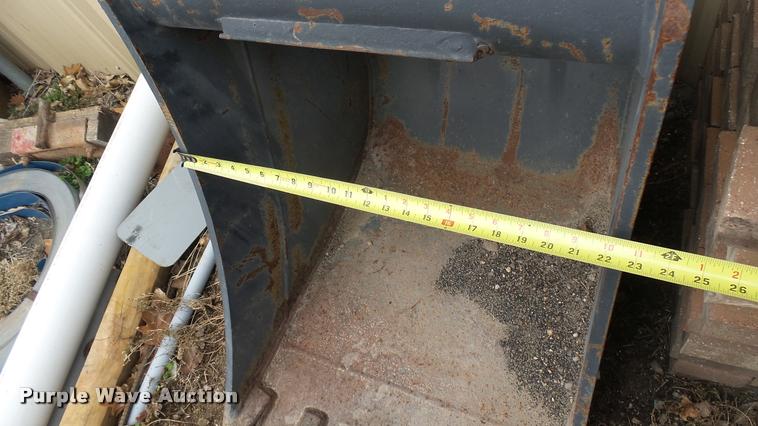 image for item BU9433 CP bucket