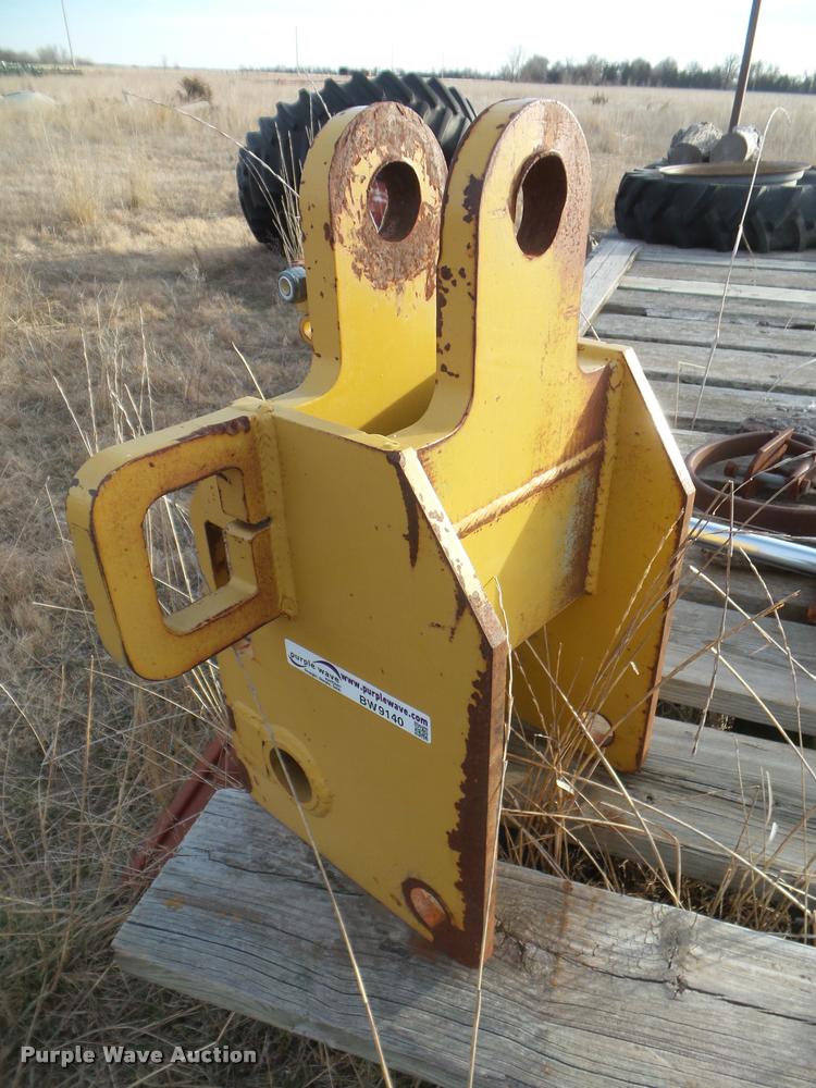 Icon scraper hitch in Sterling, KS Item BW9140 sold Purple Wave