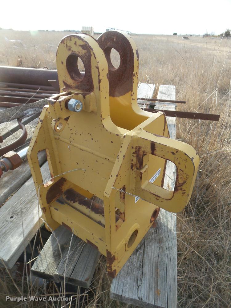 Icon scraper hitch in Sterling, KS Item BW9140 sold Purple Wave