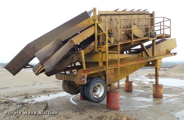 image for item CB9771 2002 CEC Roadrunner wash plant