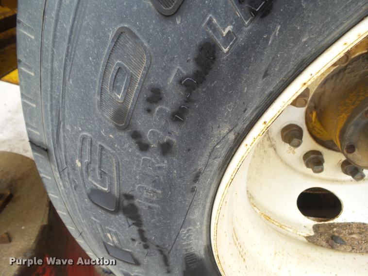 image for item CB9771 2002 CEC Roadrunner wash plant