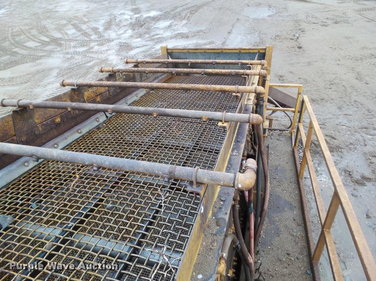 image for item CB9771 2002 CEC Roadrunner wash plant