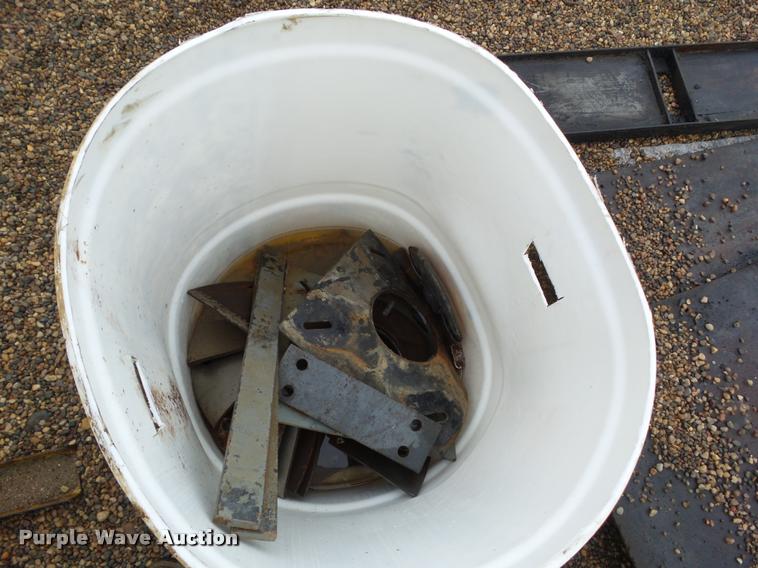 image for item CB9771 2002 CEC Roadrunner wash plant