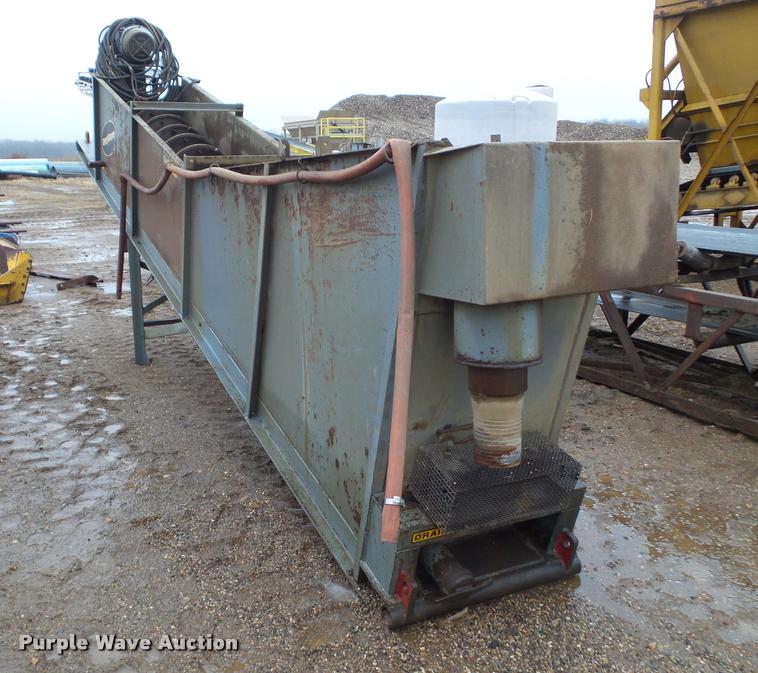 image for item CB9773 2007 Greystone 24X18WC55 coarse aggregate screw