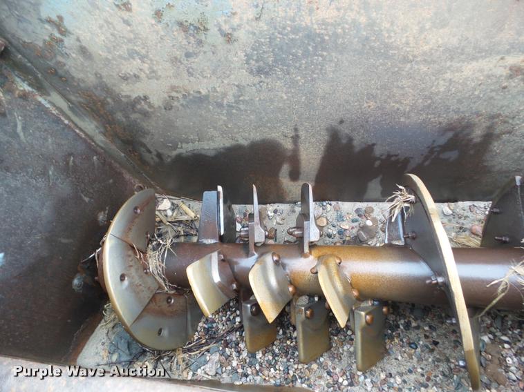 image for item CB9773 2007 Greystone 24X18WC55 coarse aggregate screw