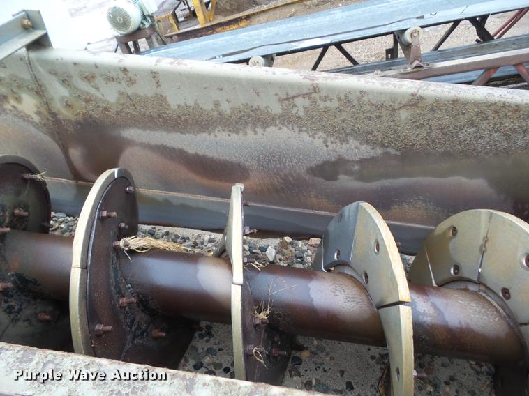 image for item CB9773 2007 Greystone 24X18WC55 coarse aggregate screw