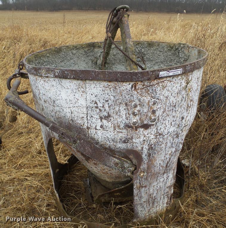 image for item CB9775 Concrete bucket