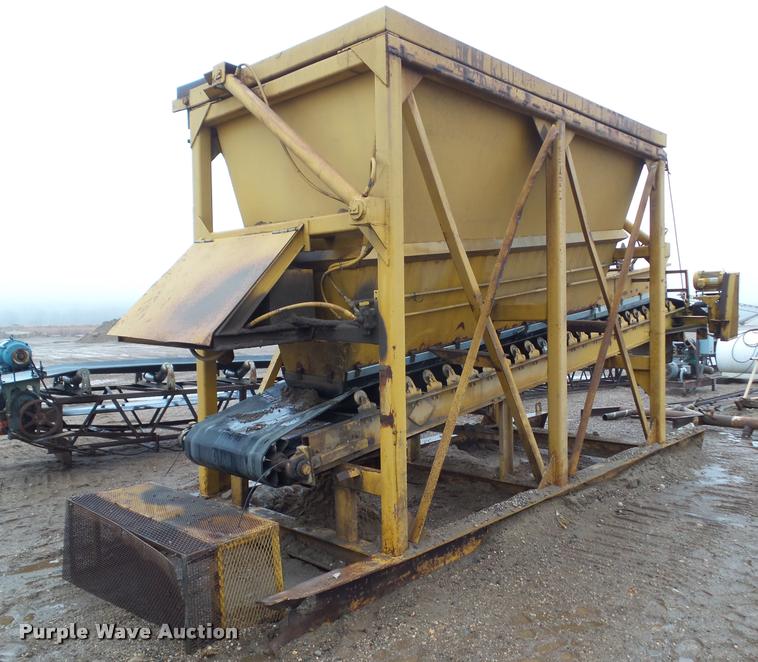 image for item CB9778 2004 shop built feeder