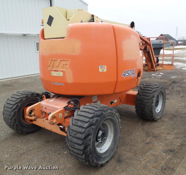 image for item CB9781 2002 JLG 450AJ SII boom lift