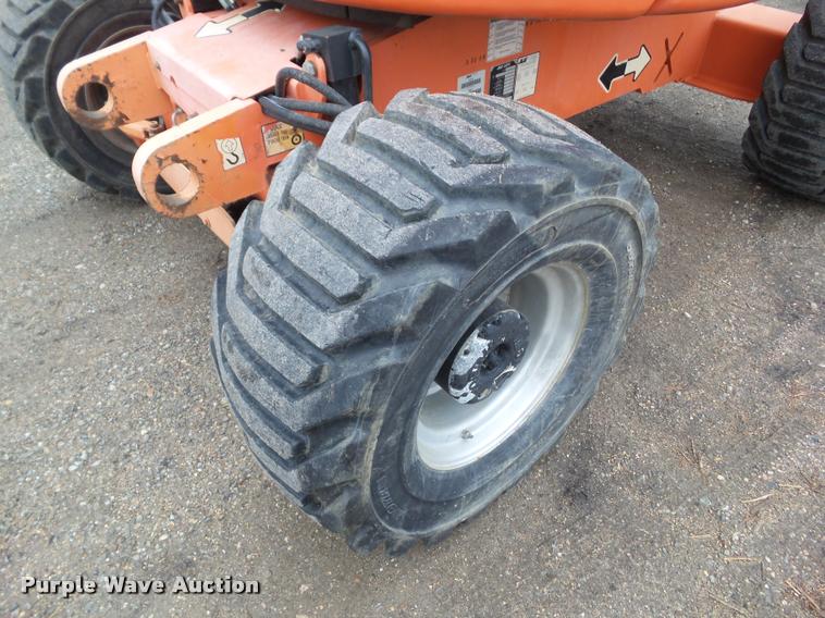 image for item CB9781 2002 JLG 450AJ SII boom lift
