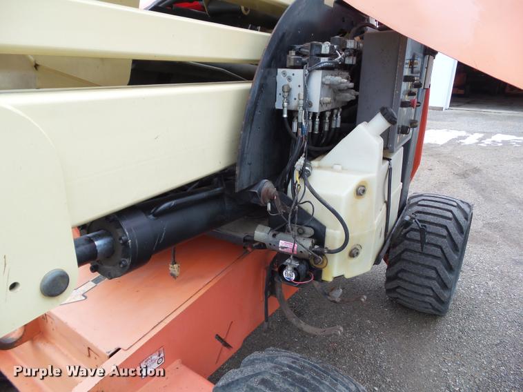 image for item CB9781 2002 JLG 450AJ SII boom lift