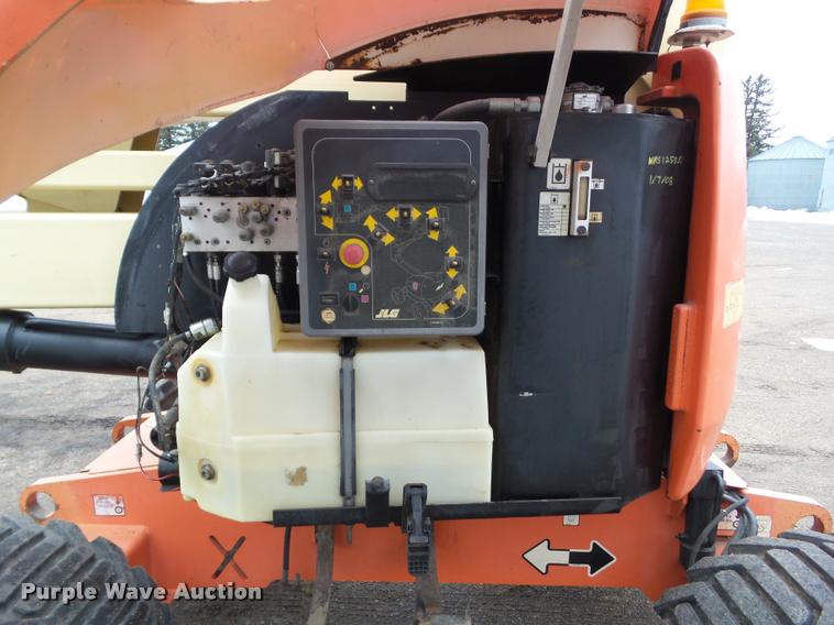 image for item CB9781 2002 JLG 450AJ SII boom lift