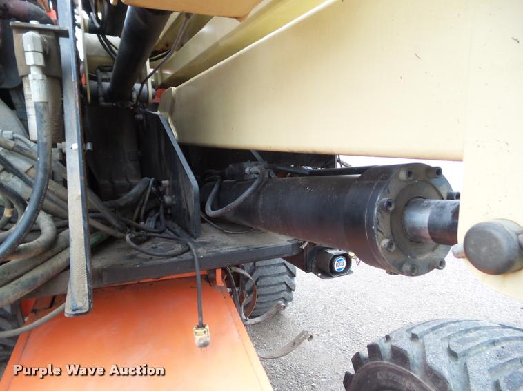 image for item CB9781 2002 JLG 450AJ SII boom lift