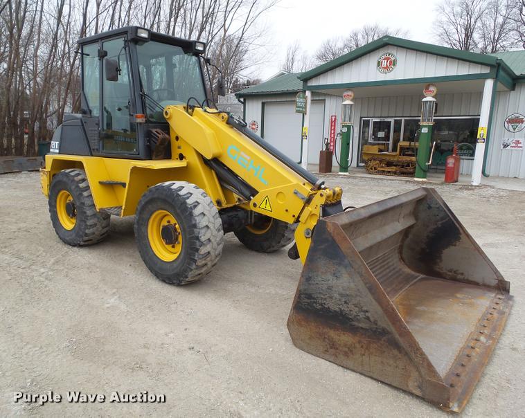 image for item CB9793 2003 Gehl 721T wheel loader