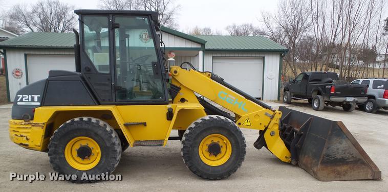 image for item CB9793 2003 Gehl 721T wheel loader
