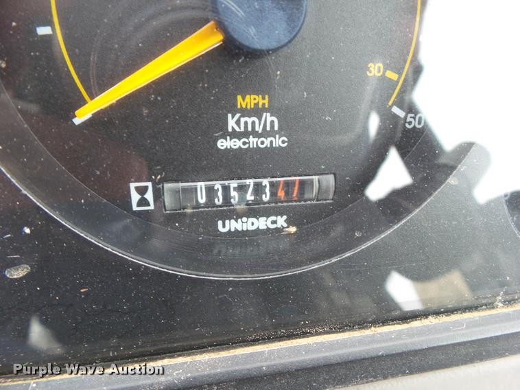 image for item CB9793 2003 Gehl 721T wheel loader