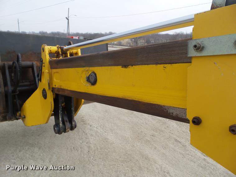 image for item CB9793 2003 Gehl 721T wheel loader