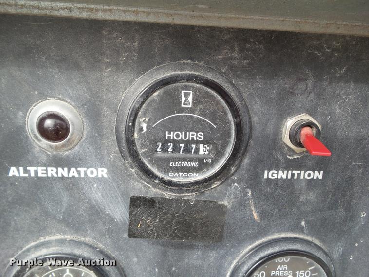 image for item CB9794 2006 Sullivan Palatek D185Q air compressor