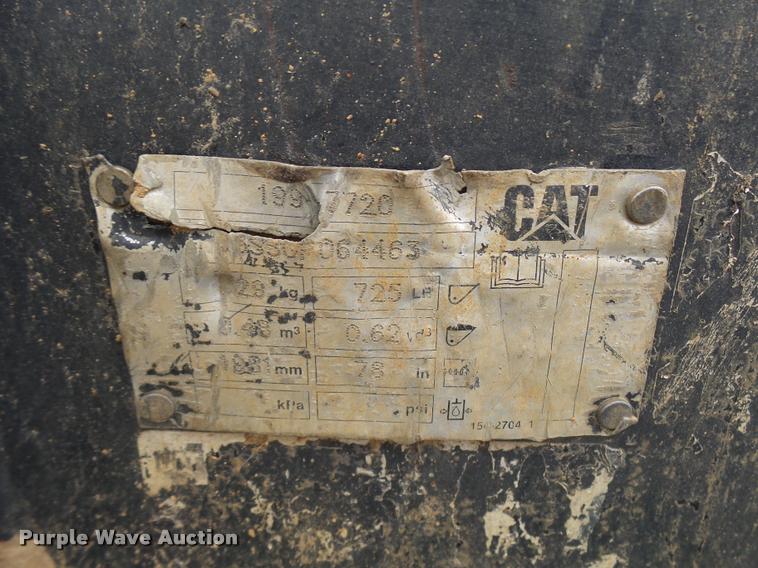 image for item CC9067 2004 Caterpillar 287B skid steer