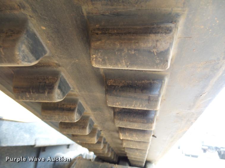 image for item CC9067 2004 Caterpillar 287B skid steer