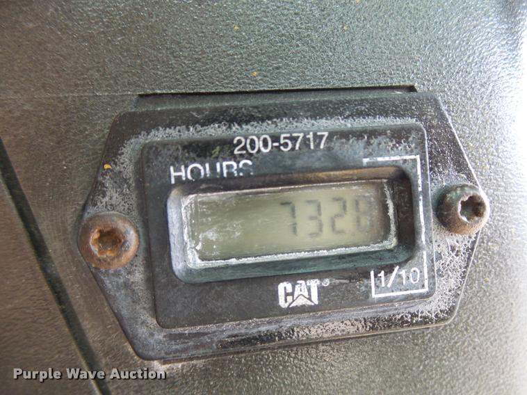 image for item CC9067 2004 Caterpillar 287B skid steer