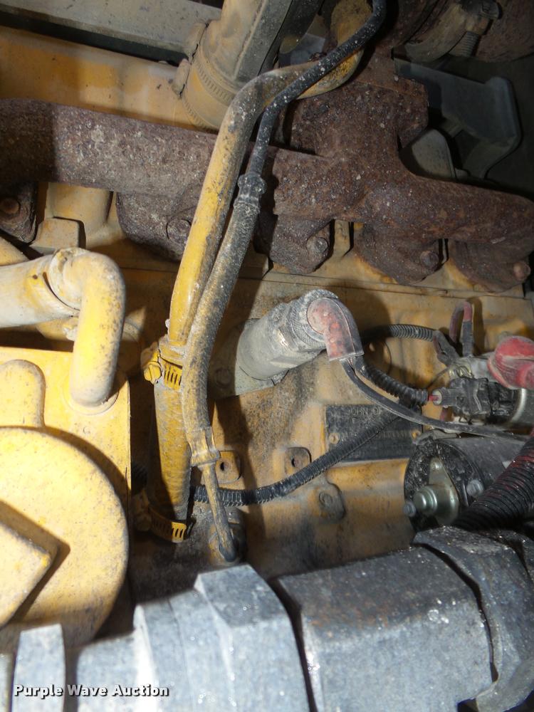 image for item DA0543 2007 John Deere 325 skid steer