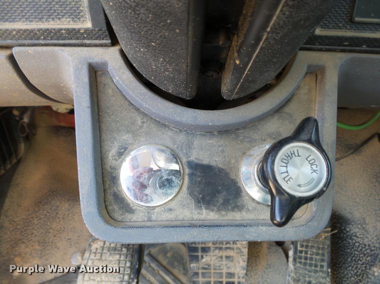 image for item DA2522 1995 Ford F800 Super Duty flatbed truck