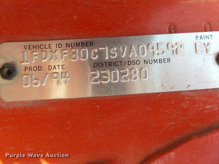 image for item DA2522 1995 Ford F800 Super Duty flatbed truck