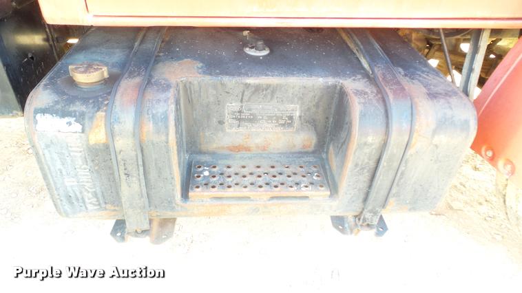 image for item DA2523 1994 Ford F700 flatbed truck