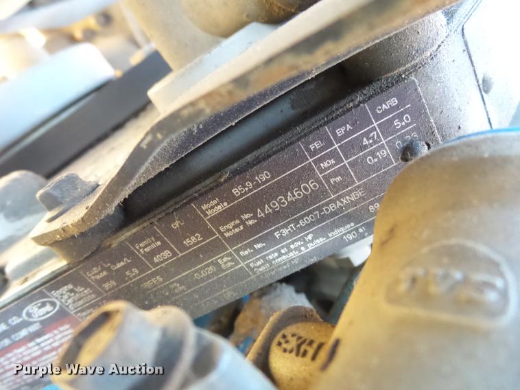 image for item DA2523 1994 Ford F700 flatbed truck