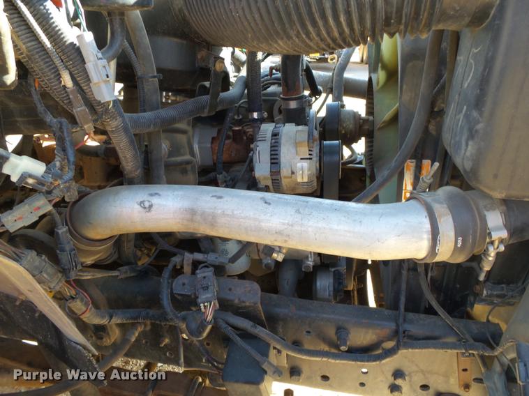 image for item DA2523 1994 Ford F700 flatbed truck