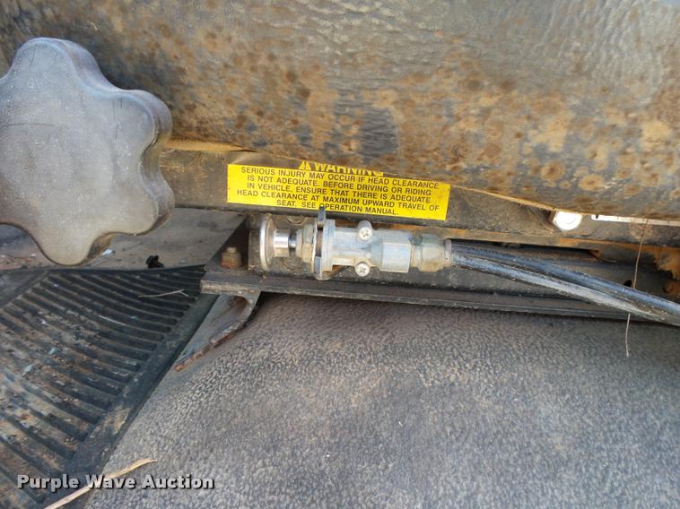 image for item DA2523 1994 Ford F700 flatbed truck