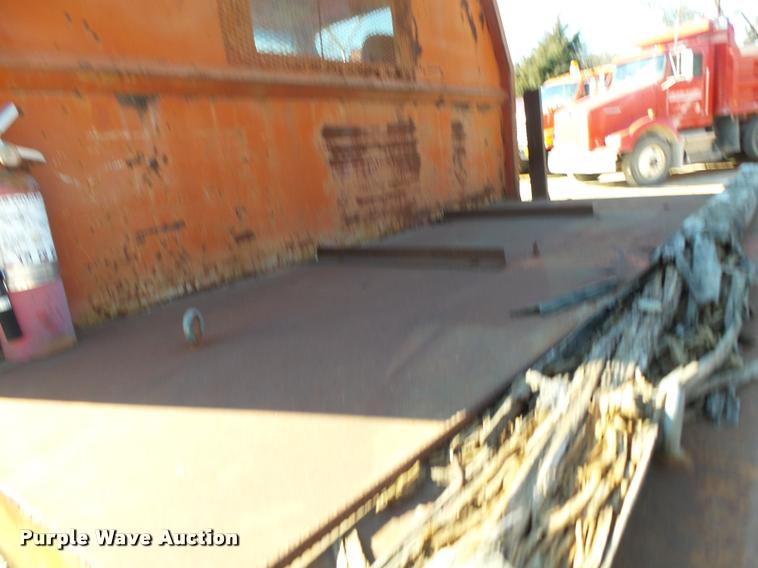 image for item DA2523 1994 Ford F700 flatbed truck