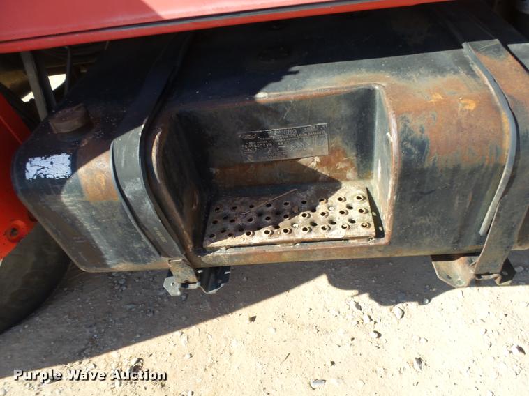 image for item DA2523 1994 Ford F700 flatbed truck