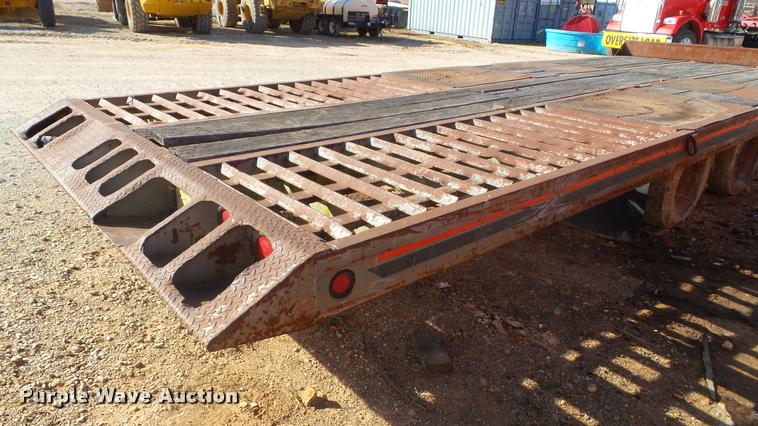 image for item DA2524 1991 Interstate 24T tilt deck equipment trailer