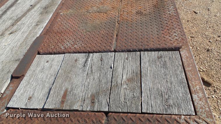 image for item DA2524 1991 Interstate 24T tilt deck equipment trailer