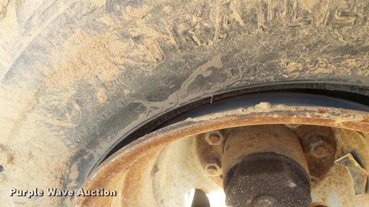 image for item DA2524 1991 Interstate 24T tilt deck equipment trailer