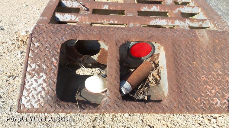 image for item DA2524 1991 Interstate 24T tilt deck equipment trailer