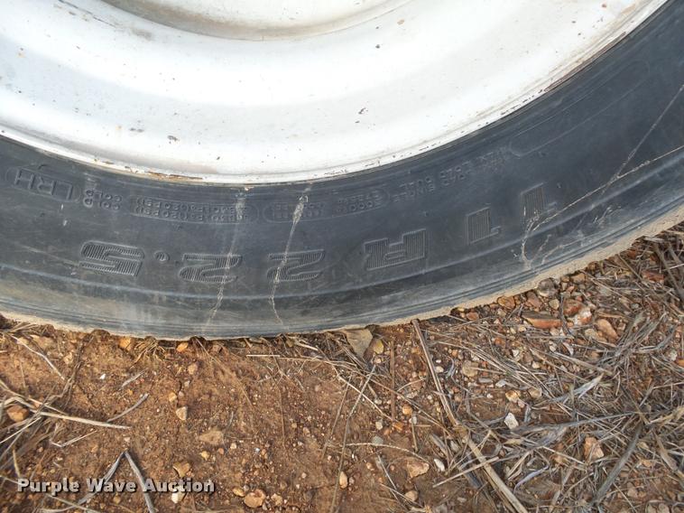 image for item DA2526 2002 Freightliner FL70 service truck with crane