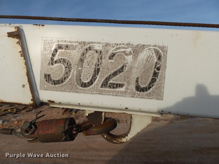 image for item DA2526 2002 Freightliner FL70 service truck with crane