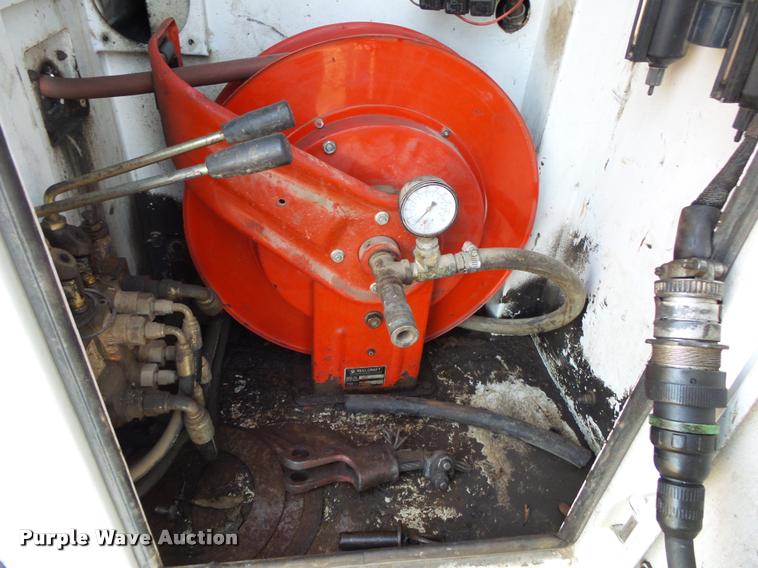 image for item DA2526 2002 Freightliner FL70 service truck with crane