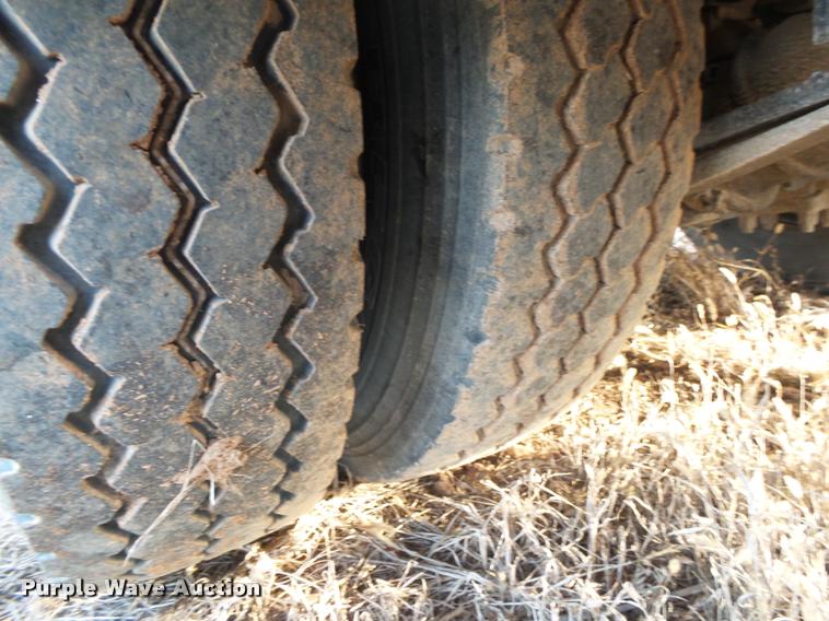 image for item DA2526 2002 Freightliner FL70 service truck with crane