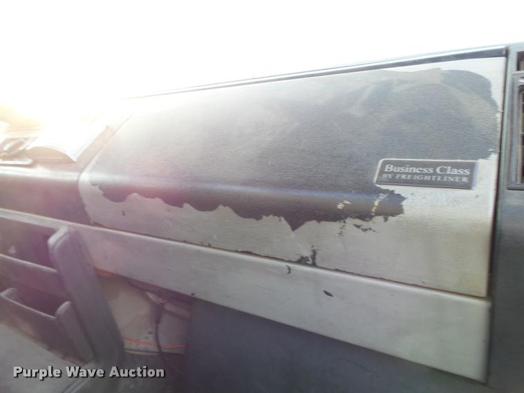 image for item DA2526 2002 Freightliner FL70 service truck with crane