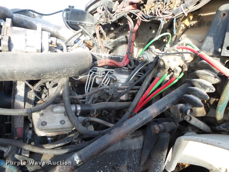 image for item DA2526 2002 Freightliner FL70 service truck with crane