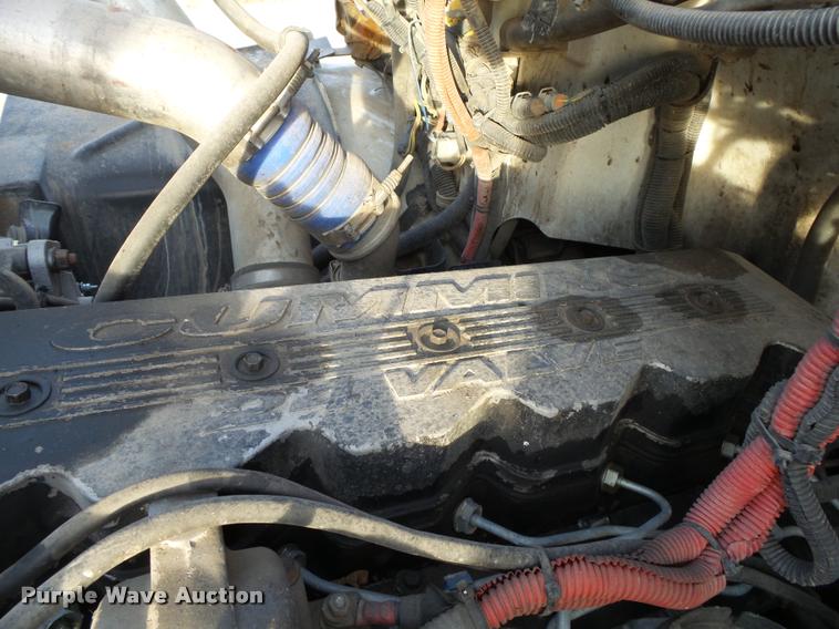 image for item DA2526 2002 Freightliner FL70 service truck with crane