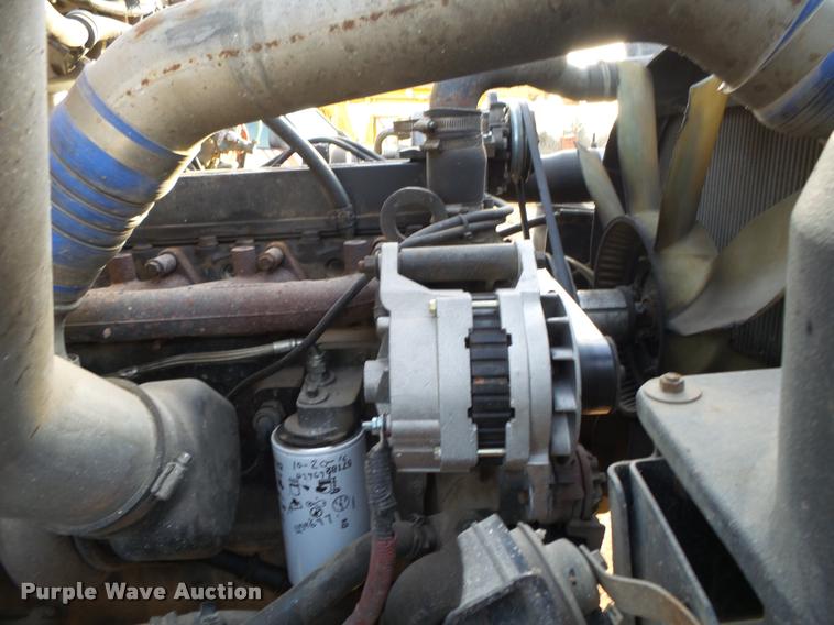 image for item DA2526 2002 Freightliner FL70 service truck with crane